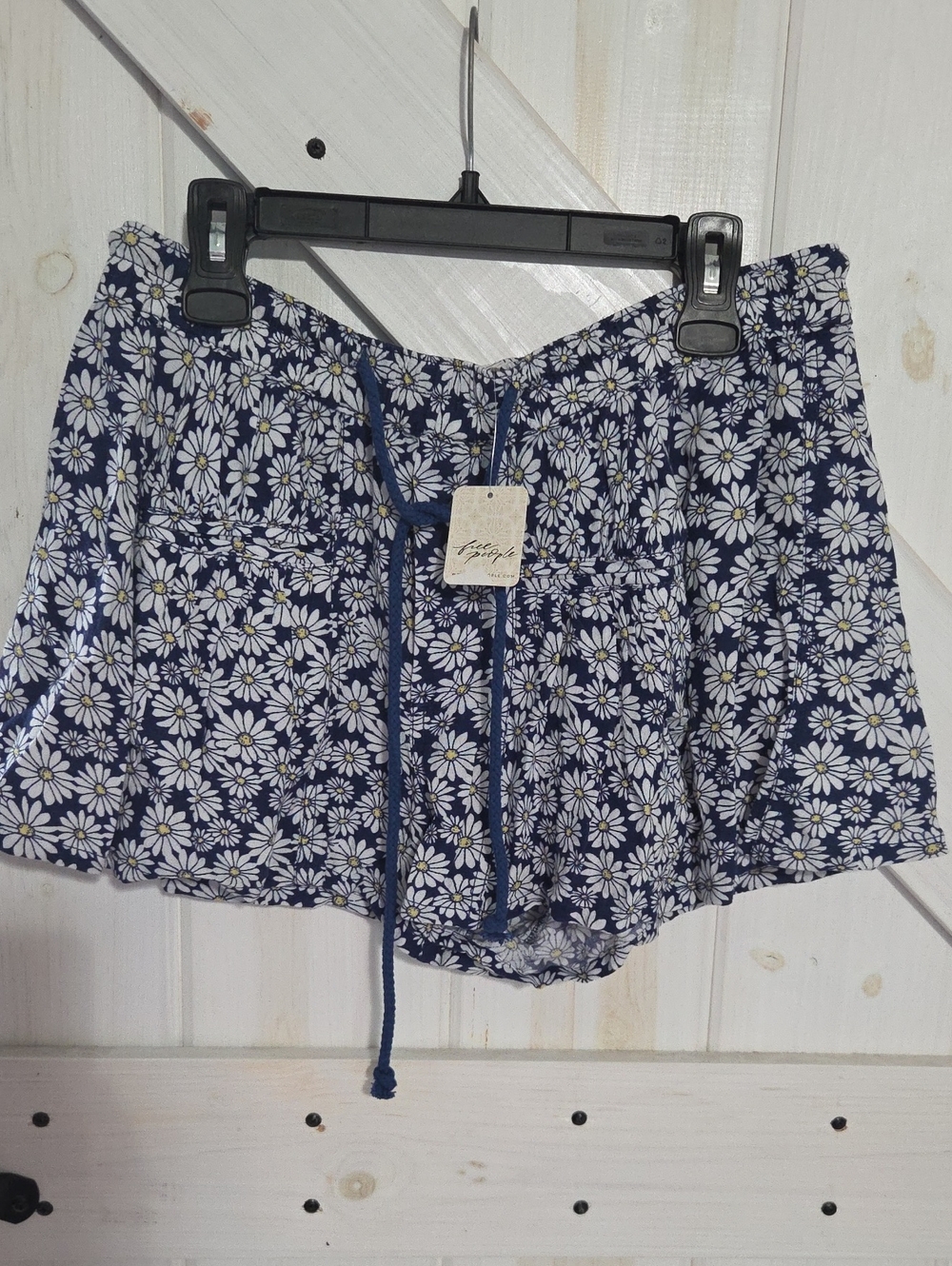 Free People Navy White Daisy Print Shorts